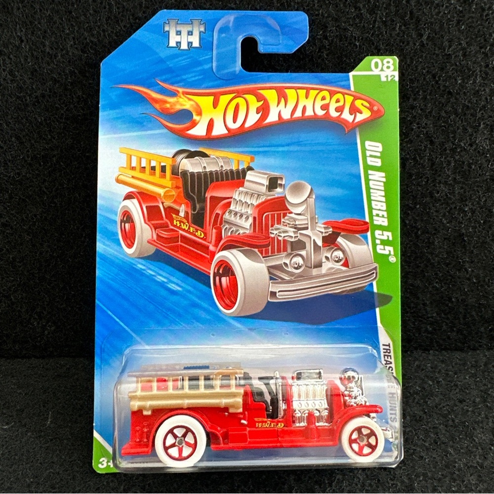 Hot Wheels 2010 Treasure Hunts Old Number 5.5 Fire Engine